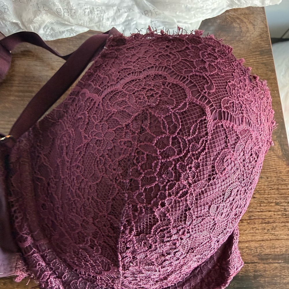 Victoria's Secret Lace Push-Up Bra - Burgundy